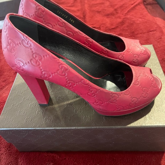 Gucci Red Peep Toe Heels - Picture 2 of 5